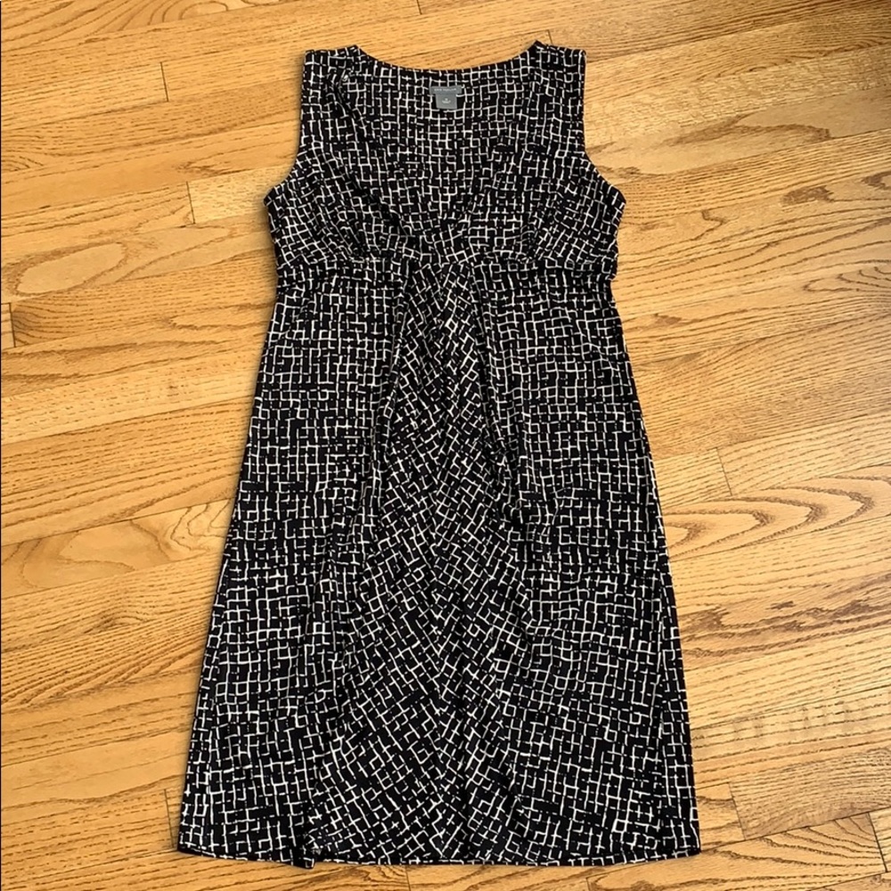 Banana Republic V neck dress